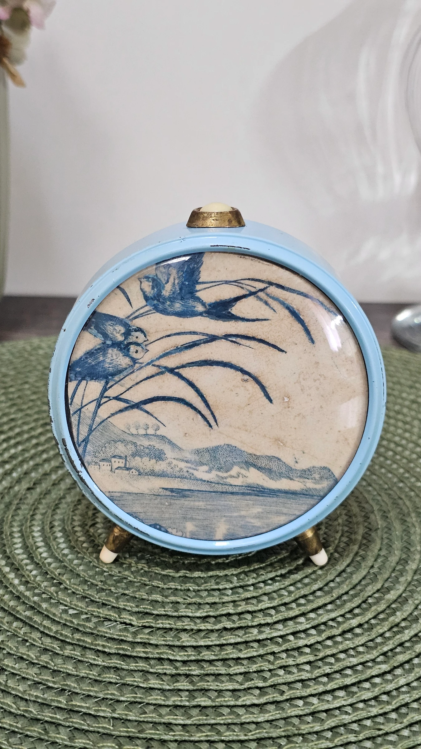 Jazz alarm clock decoration with Hirondelles iron earth plate – photo 2